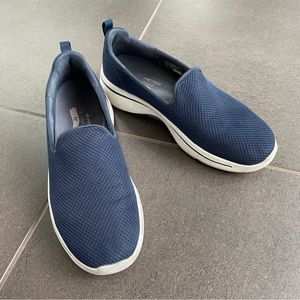 Skecher’s Ultra Go Air Cooled Arch Fit Slip On Sneakers